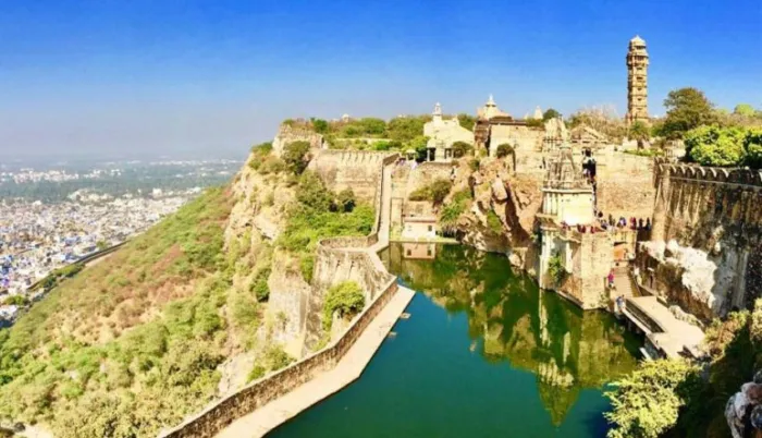 Royal Rajasthan on Wheels